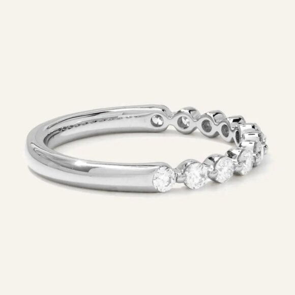 Quince lab grown diamond shared prong halfway band size 6, white gold - Picture 2 of 13